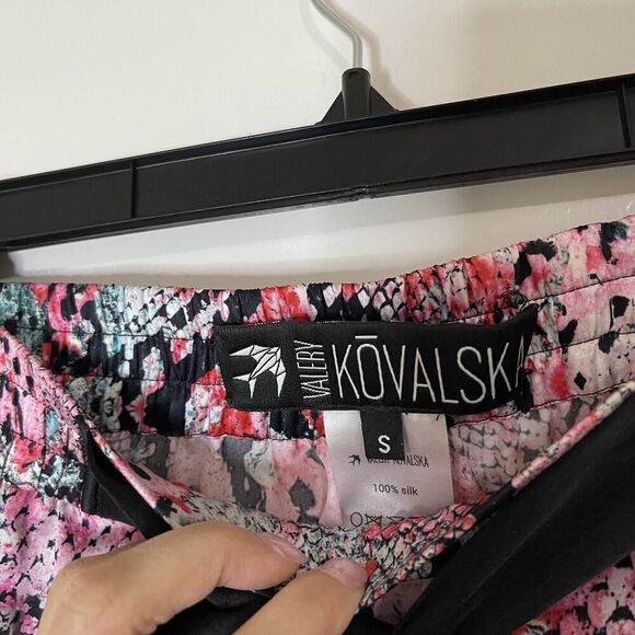 Valery Kovalska Pink Python silk drawstring straight leg lounge pants size small - Picture 5 of 6